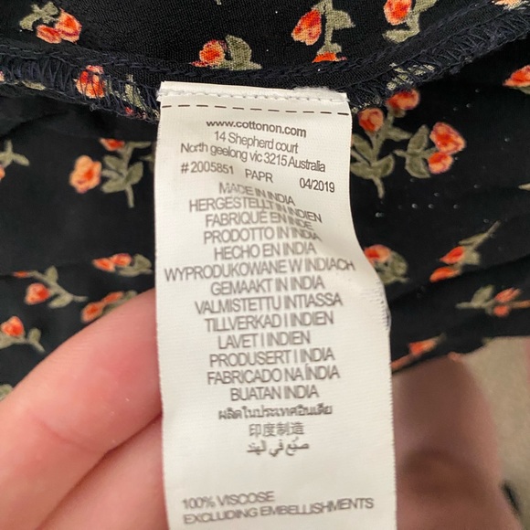 Black floral dress - Picture 4 of 7